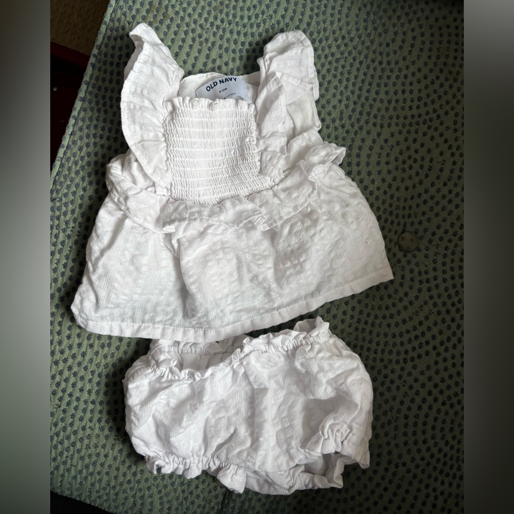 Old Navy White Kids Ruffled Top and Bloomers Set